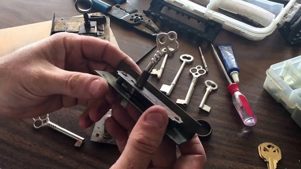  Seal Beach Locksmith Service Seal Beach, CA 562-566-4254